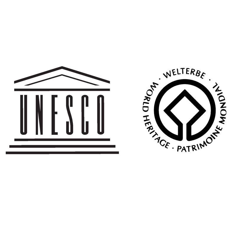Whc unesco. Всемирное культурное наследие ЮНЕСКО. Символ ЮНЕСКО. Эмблема ЮНЕСКО Всемирного наследия. ЮНЕСКО символ организации.
